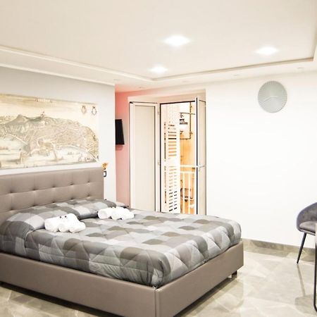 Suite Napoli Sotterranea Con Jacuzzi Exterior photo