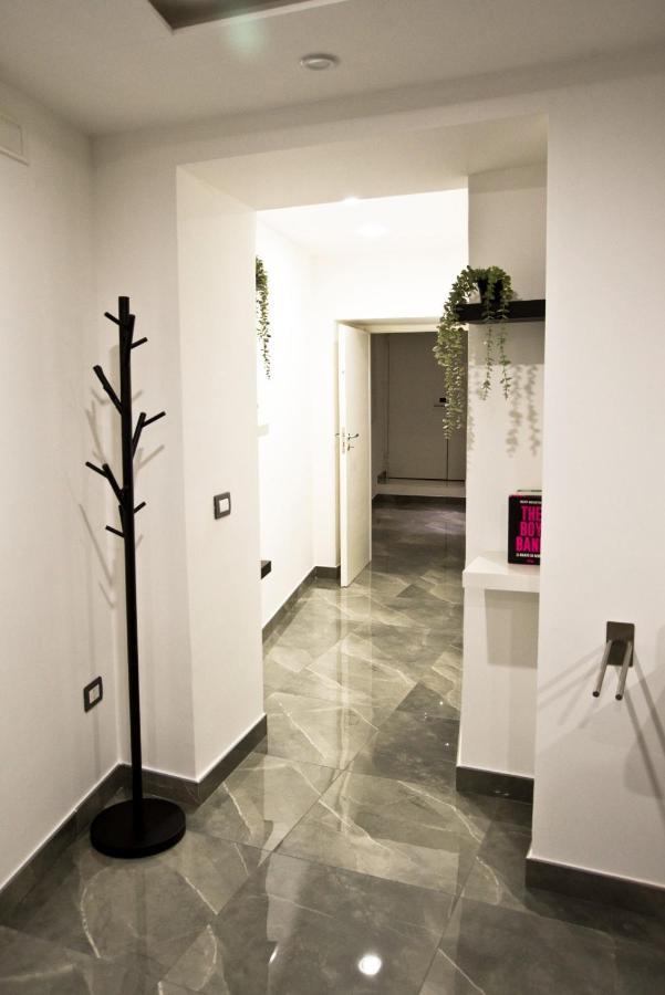 Suite Napoli Sotterranea Con Jacuzzi Exterior photo